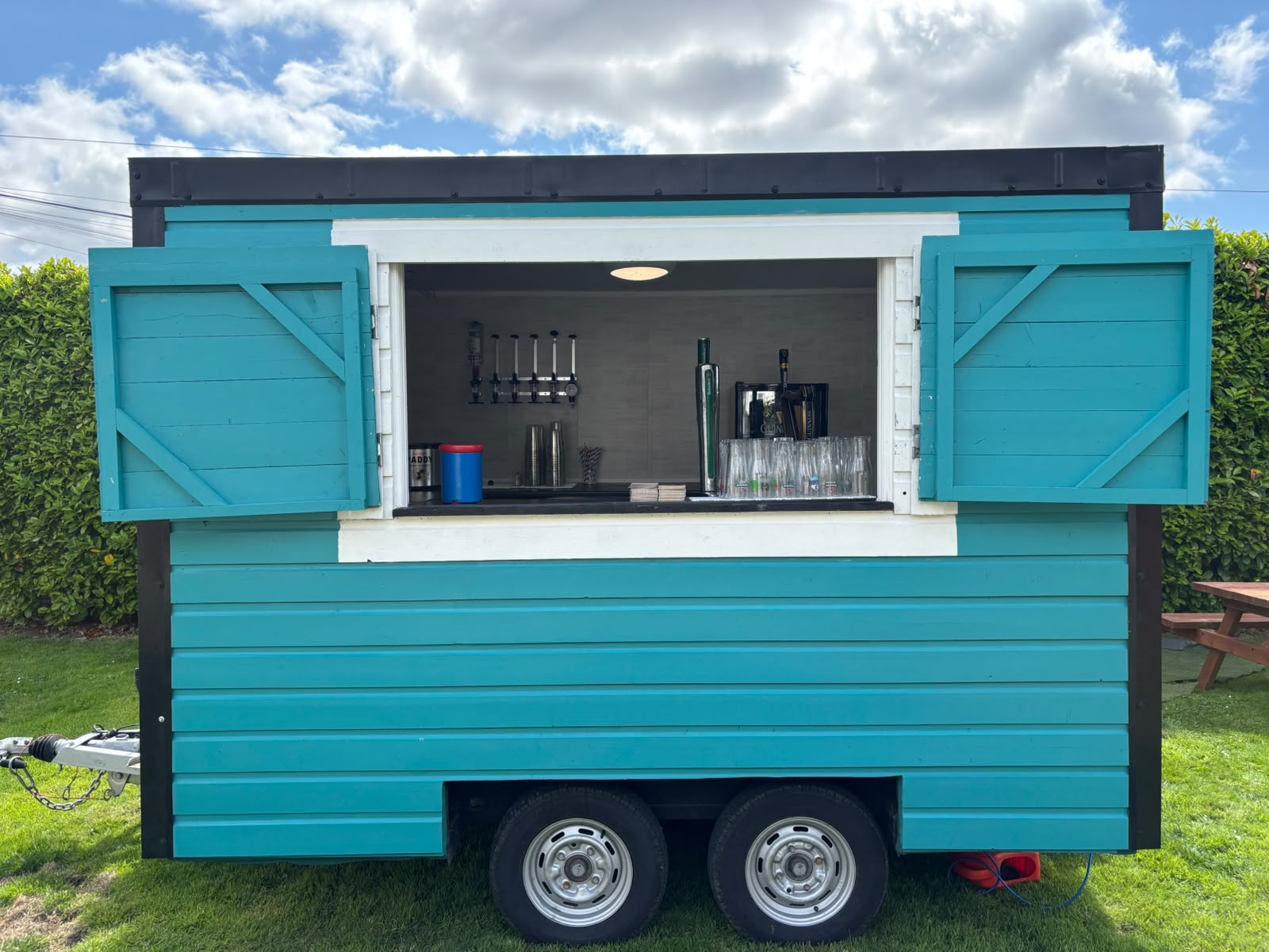Trailer front