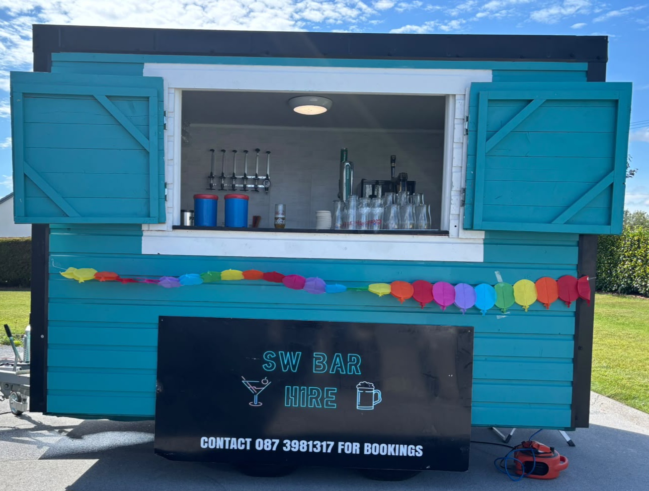 Bar trailer